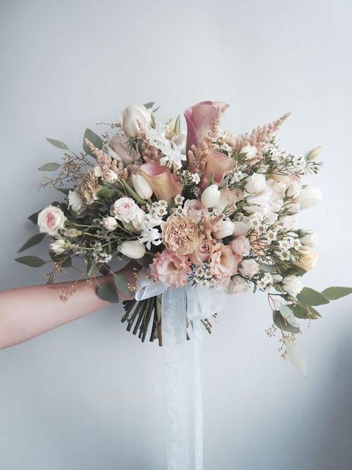 bouquet de fleurs mariage pastel