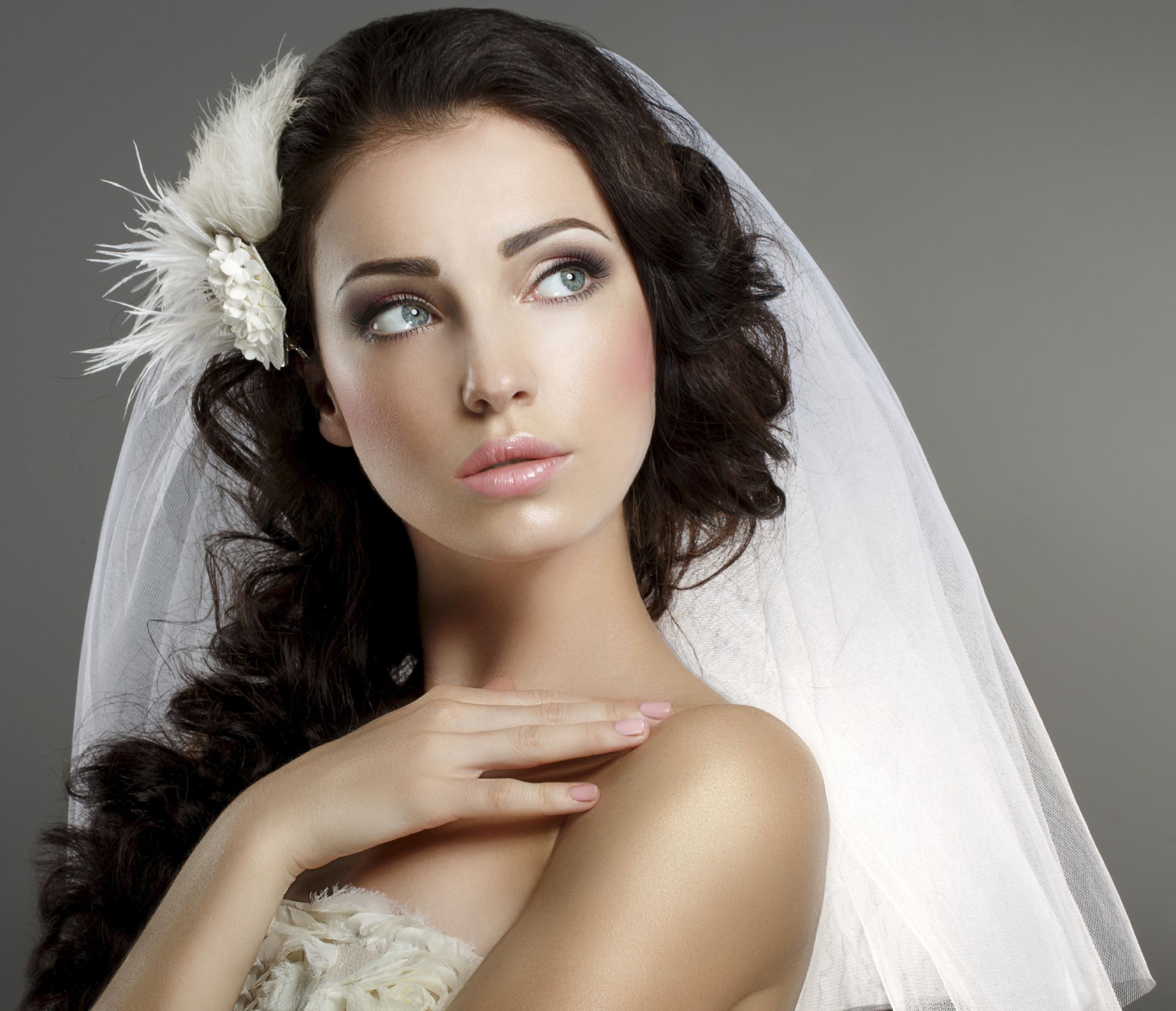Maquillage Mariage pour Yeux Marron : Conseils et Astuces