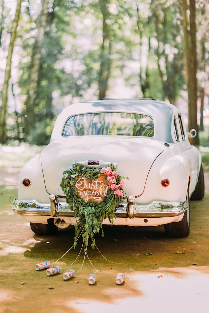 Décoration florale voiture mariage