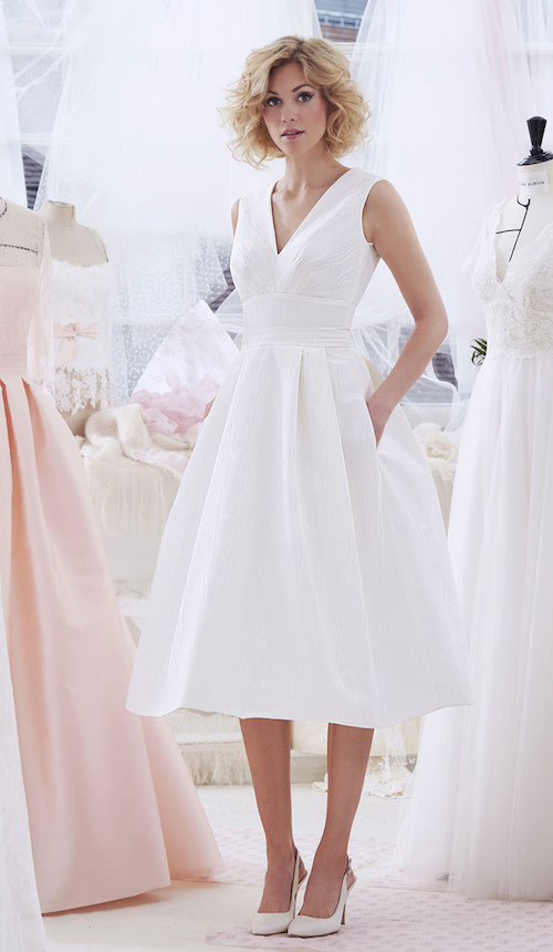 Collections 2019 les plus belles robes de mariée courtes mariée.fr