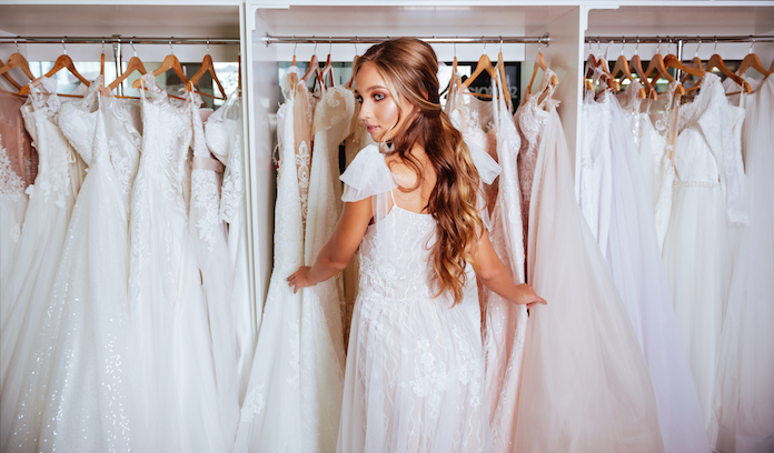 essayage robe de mariée, boutique mariage