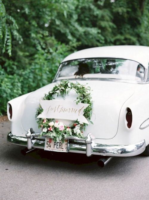 Comment décorer une voiture de mariage ?