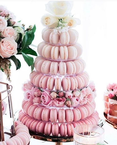 pièce montée mariage macarons roses