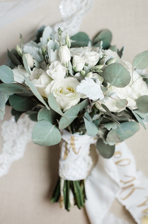 bouquet de mariée blanc