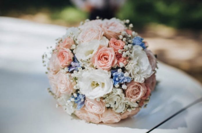 bouquet de roses mariage