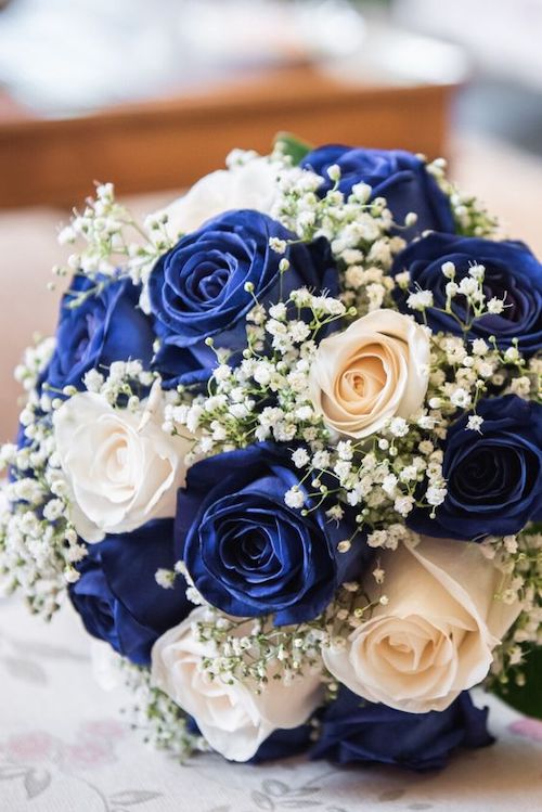 pour maison ou mariage Bouquet de 15 mini roses artificielles de 25 cm couleur bleu roi