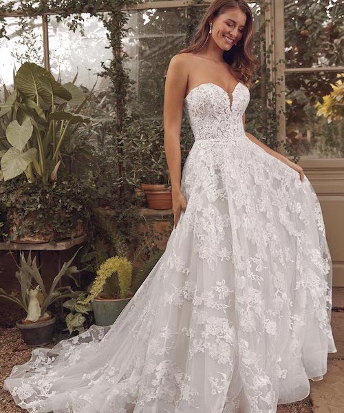 robe bustier en dentelle