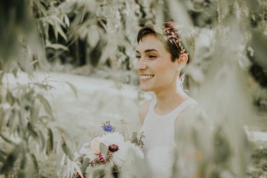 coiffure mariage cheveux courts