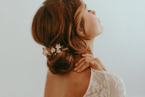 Lot Accessoire Cheveux Chignon Mariée Ou Soirée – Beige Clair Avec Fleur
