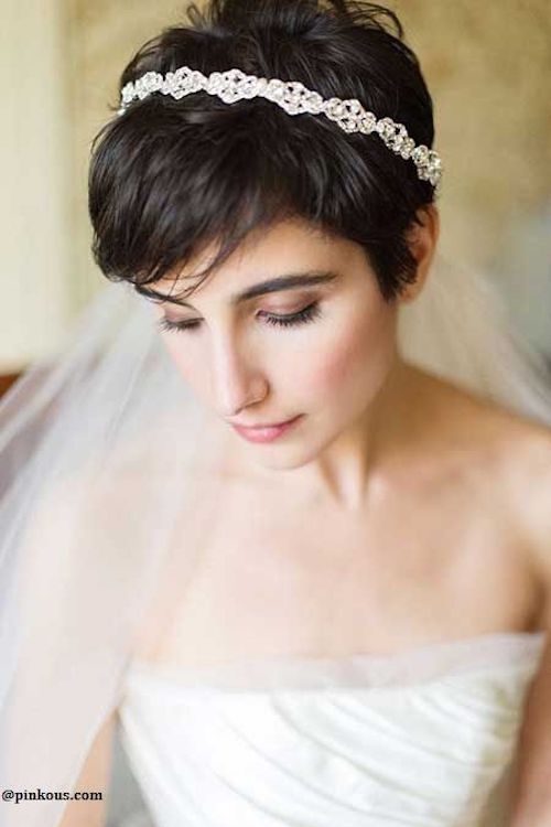 coiffure mariage cheveux courts