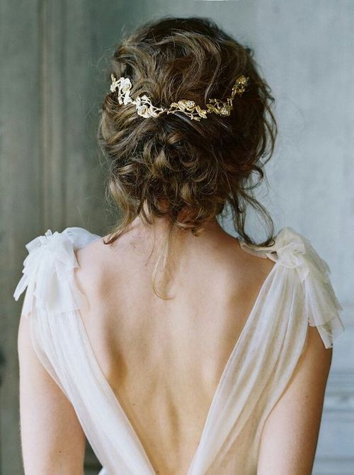 coiffure mariage cheveux bouclés