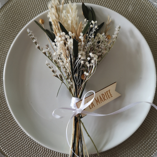 DIY marque-place mariage fleurs séchées