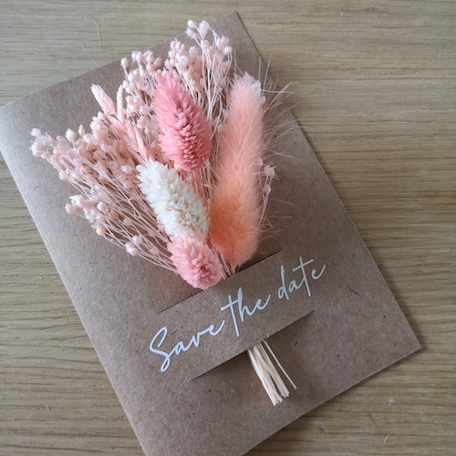 DIY save the date mariage fleurs séchées