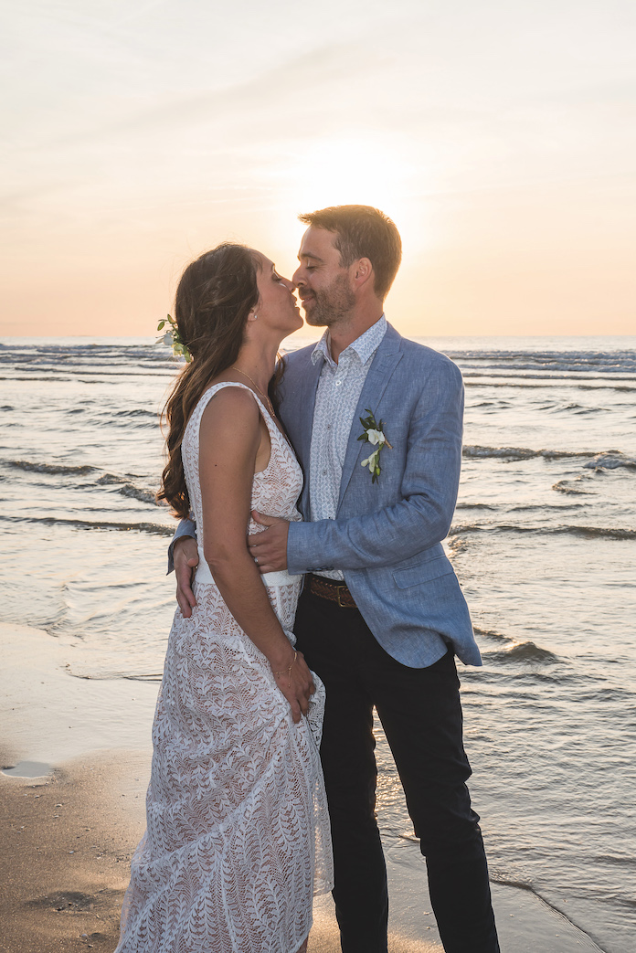 vrai mariage à la plage en Normandie