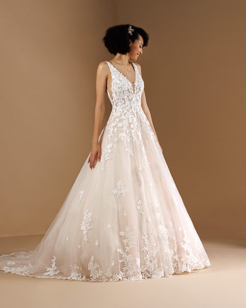 robe de mariée princesse en dentelle 2023