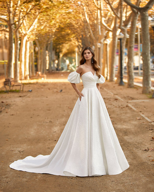 robe de mariée LUNA NOVIAS collection 2023