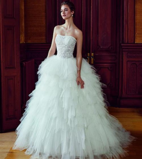 Robe de mariee de luxe princesse en dentelle avec manches pas cher