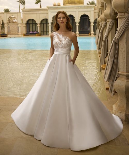 robe de mariée asymétrique