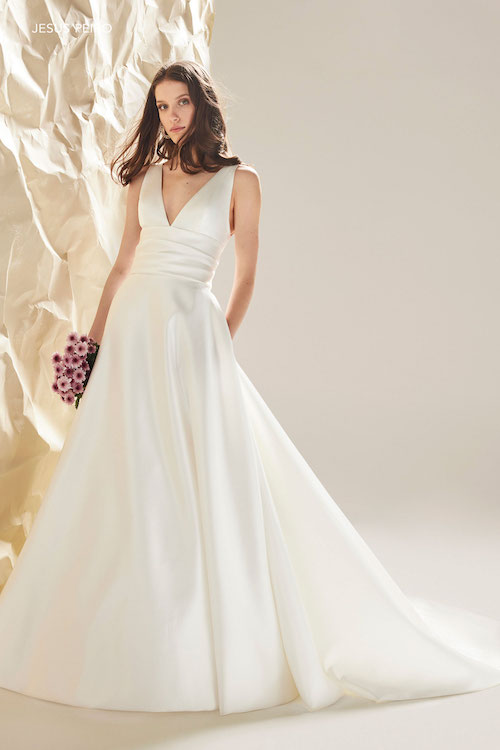 robe de mariée en satin 2024