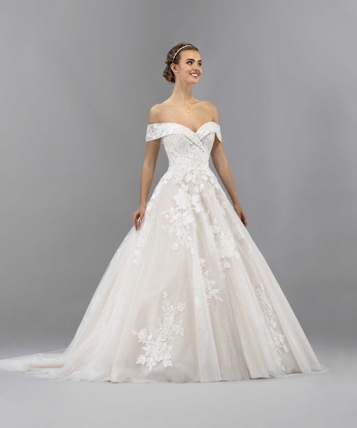 robe de mariée princesse en dentelle 2024