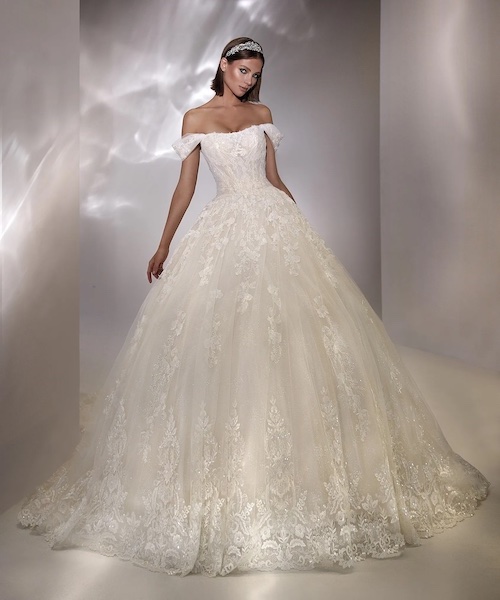 robe de mariée princesse en dentelle 2024