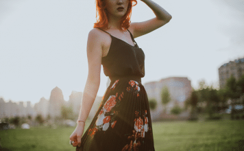 Robe midi pour un mariage : comment la choisir et avec quelles chaussures l’associer ?